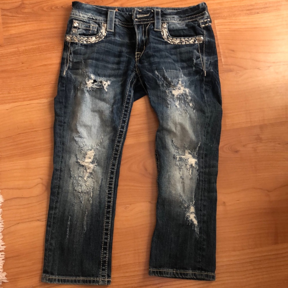 Miss Me Signature Cropped Capri jeans